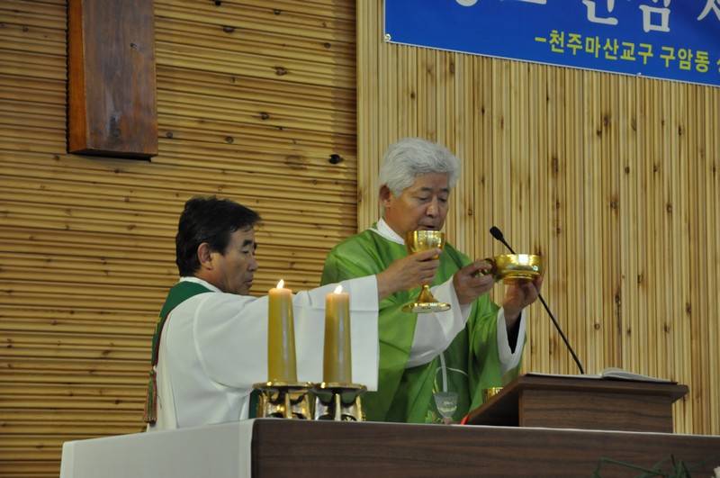신부님6.JPG